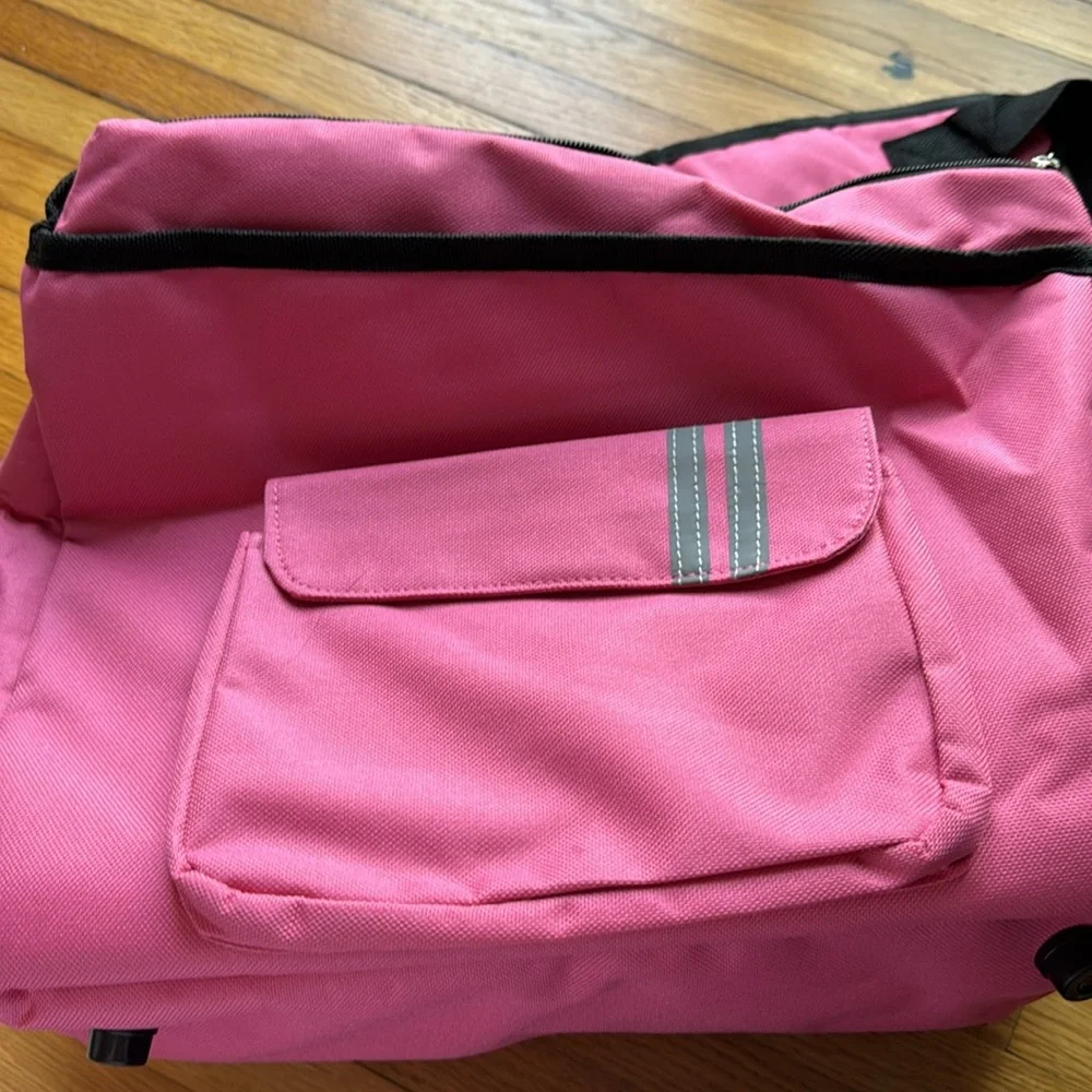 NWT Pet Life Travel carrier. Pink.